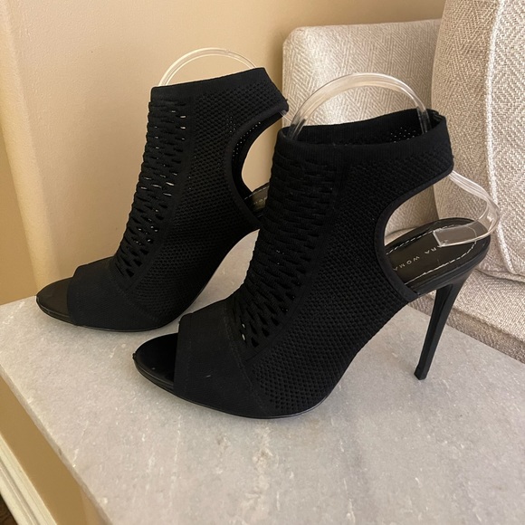 Zara Stretchy Heels - Picture 3 of 6